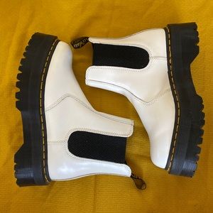 Women’s White 2976 Quad Chelsea boot
